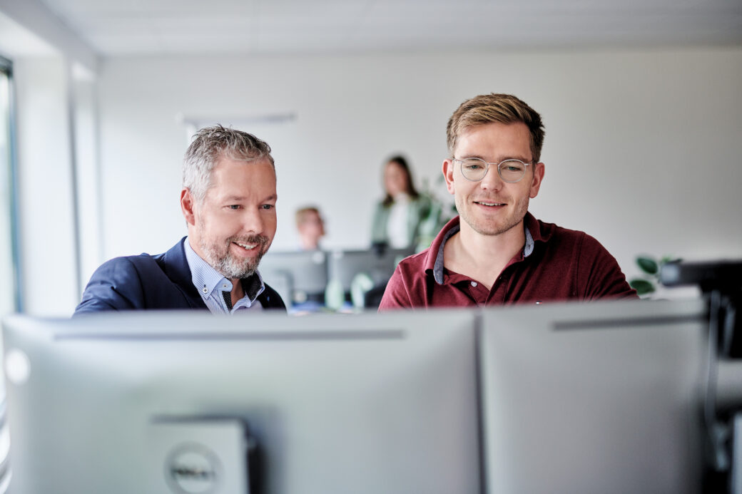 d.velop employees in the office