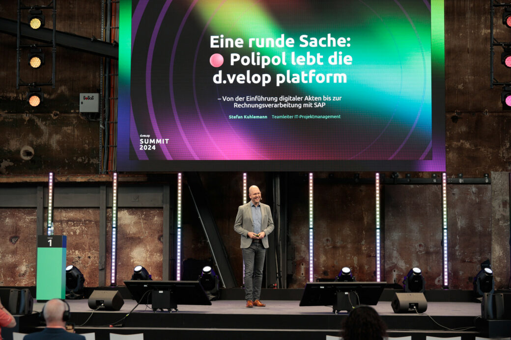 a moderator who speaks at the d.velop summit
