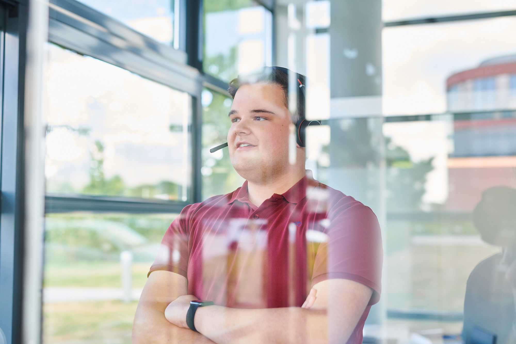 d.velop employee in conversation